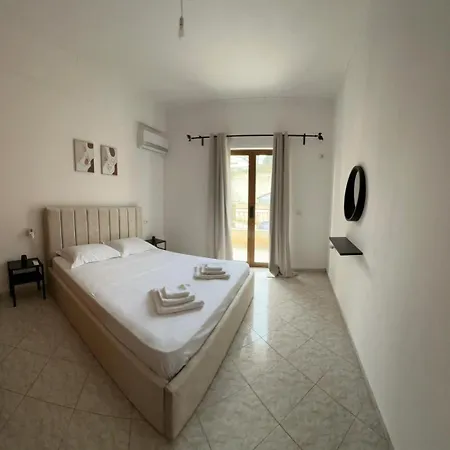 Antigone's Sea View Apartamento *
