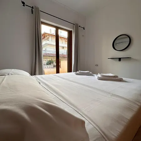 Apartment Antigone's Sea View Sarande