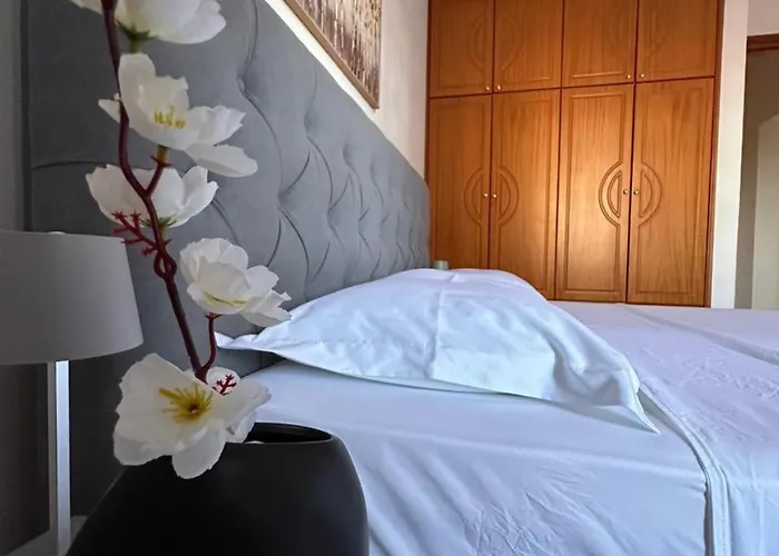 Antigone's Sea View شقة