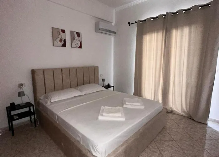 Antigone's Sea View شقة ساراندا